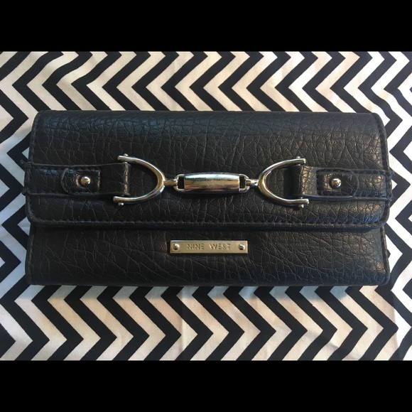 Nine West Handbags - Nine West Black Leather Wallet